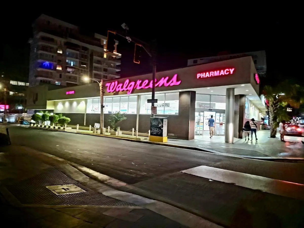 Condado Beachfront Tantra Apartment San Juan