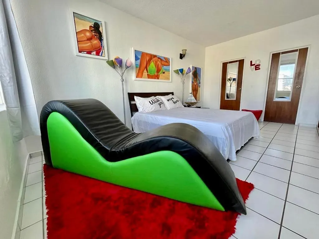 Condado Beachfront Tantra Apartment San Juan