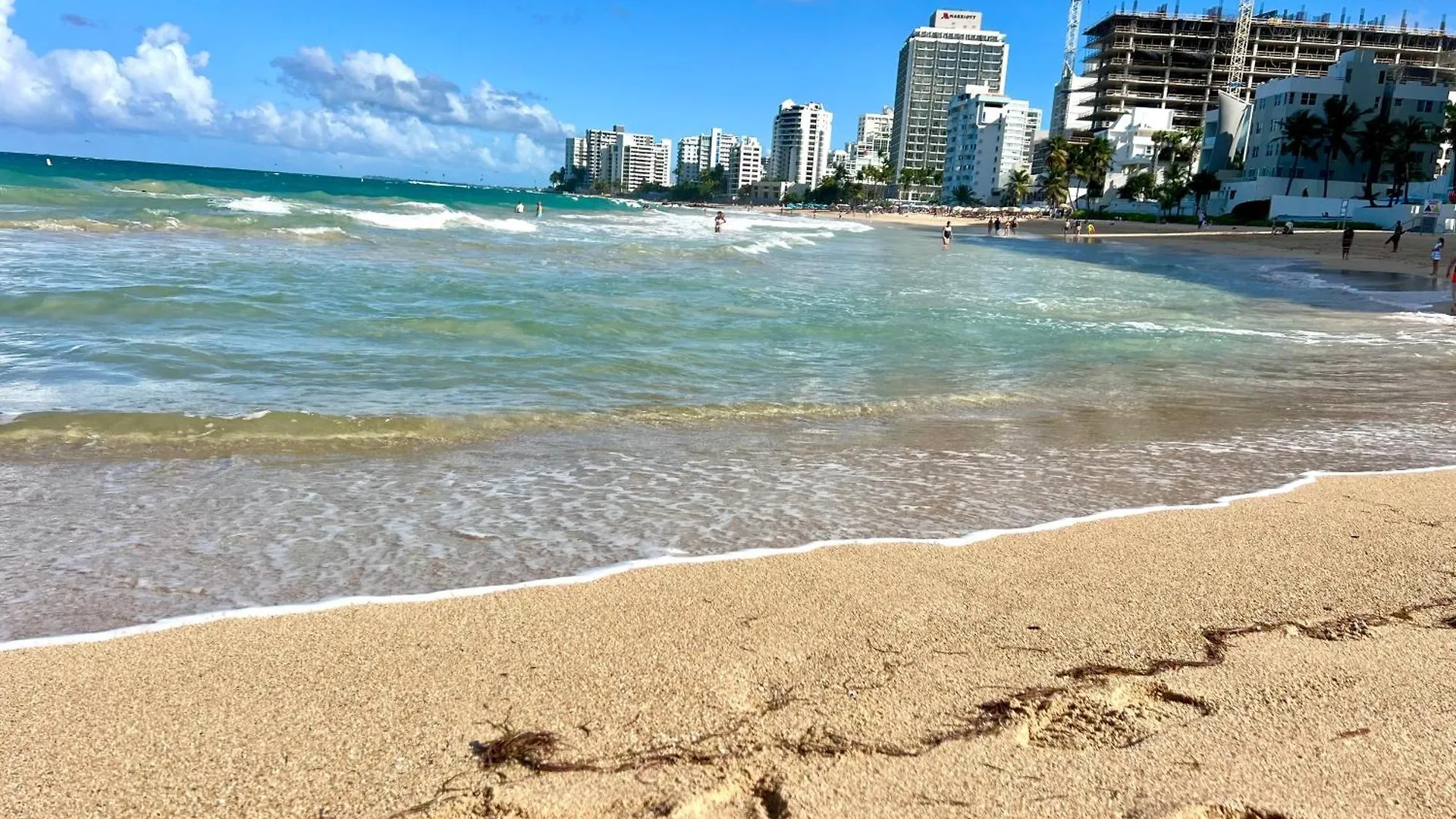 Condado Beachfront Tantra Apartment San Juan